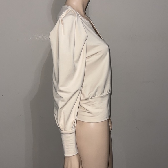 Melissa Nepton Puff Sleeve V-Neck Top P/S - Picture 4 of 9